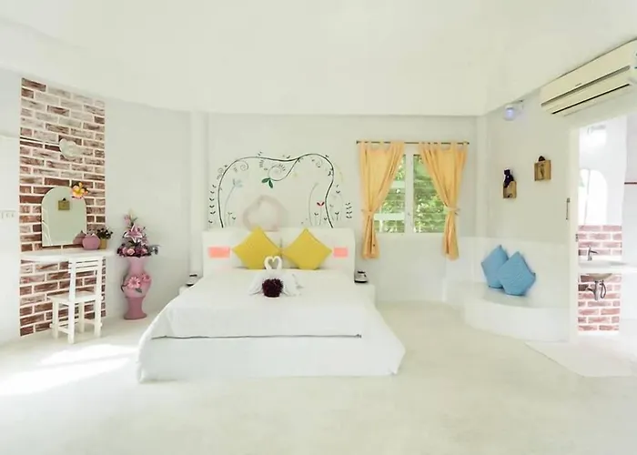 Hotel Khun Khao Tamnan Prai Ratchaburi