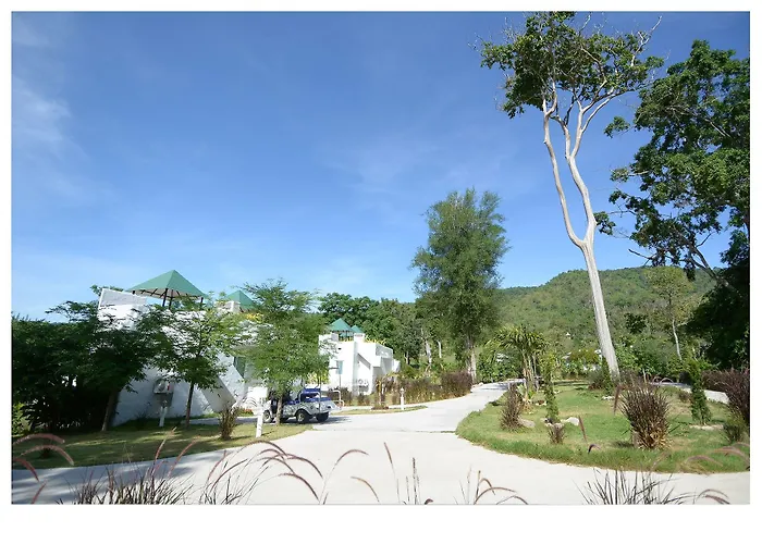 Khun Khao Tamnan Prai Hotel