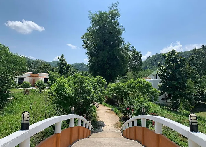 Khun Khao Tamnan Prai Hotel Ratchaburi